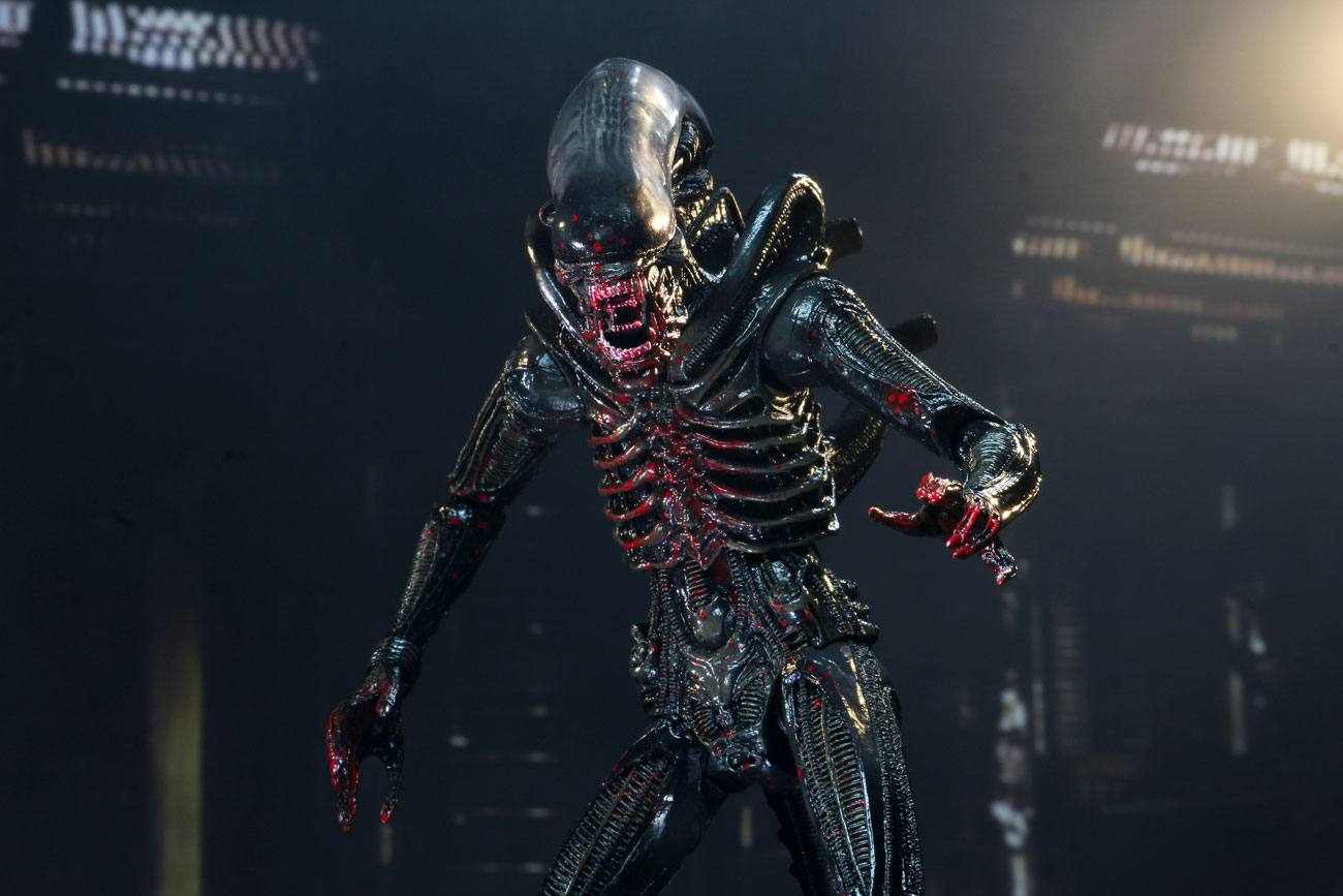 Alien - Bloody Xenomorph 40th Anniversary (Wave 2) 23 cm Actionfigur