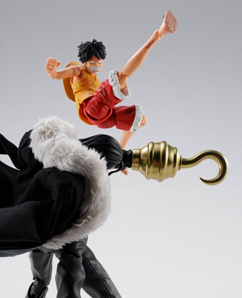 Bandai Tamashii Nations One Piece S.H.Figuarts Sir Crocodile -Marineford- Actionfigur