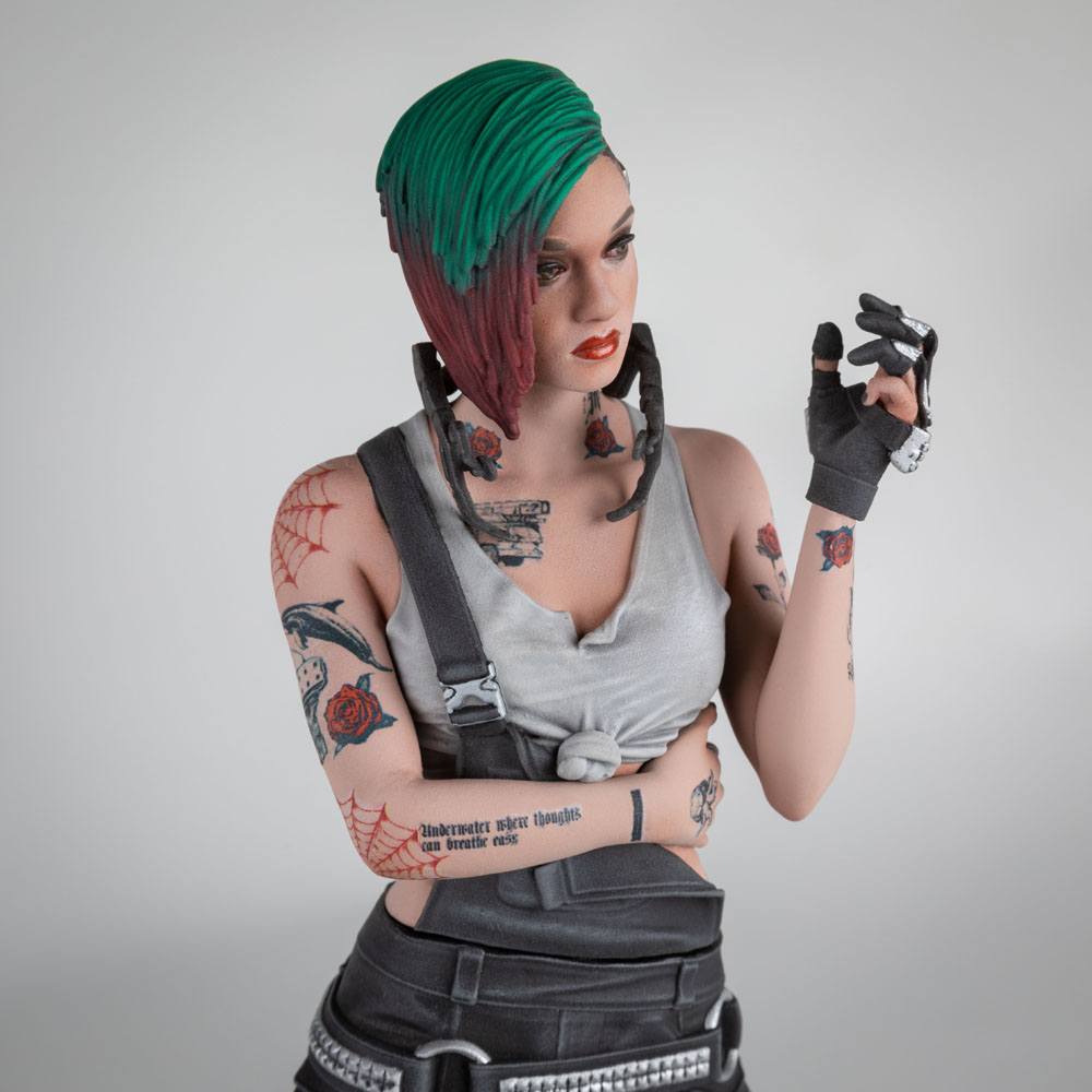 Dark Horse Cyberpunk 2077 Judy Alvarez Statue