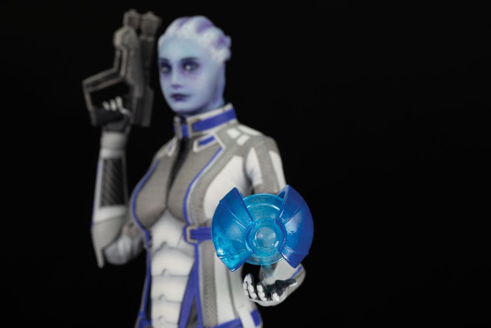 Dark Horse Mass Effect Liara T’Soni Statue