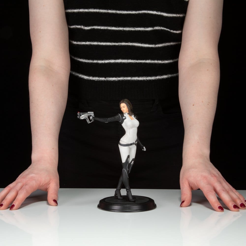 Dark Horse Mass Effect Miranda Lawson Figur