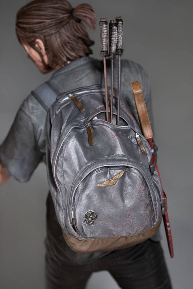 Dark Horse The Last of Us Part II Ellie With Bow Statue