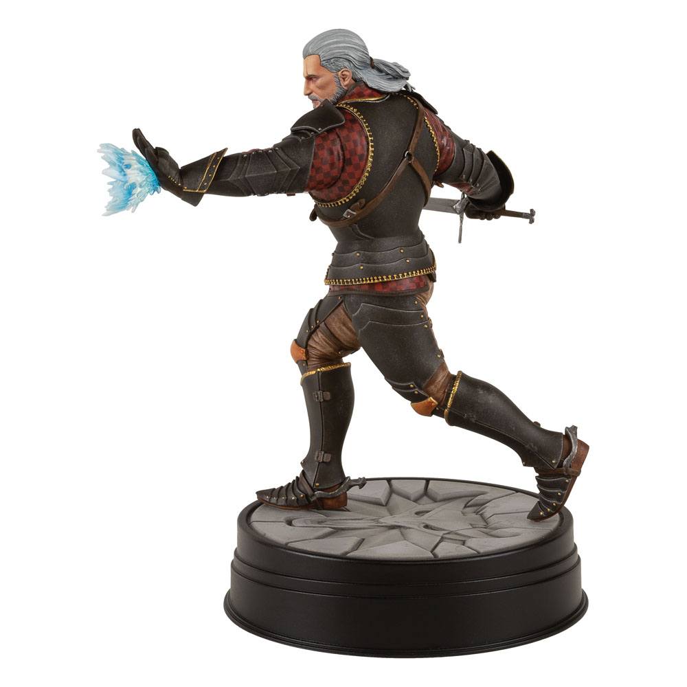 Dark Horse Witcher 3 Wild Hunt Geralt Toussaint Tourney Armor Statue