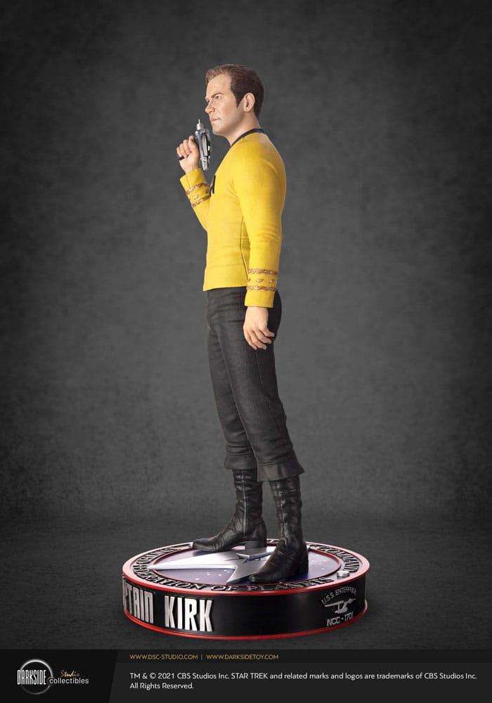 Darkside Collectibles Studio Star Trek Captain James T Kirk 1/3 Museum Statue