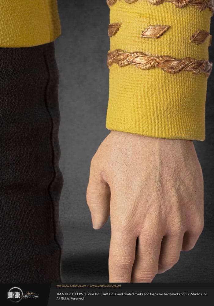 Darkside Collectibles Studio Star Trek Captain James T Kirk 1/3 Museum Statue