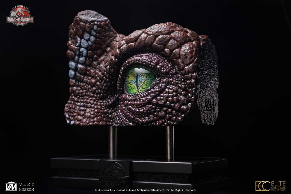 Elite Creature Collectibles Jurassic Park III Spinosaurus Eye Prop (Reproduction) Replik