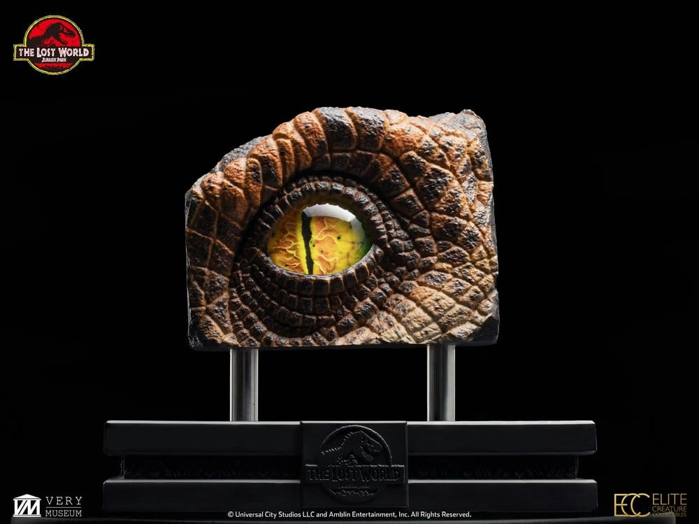 Elite Creature Collectibles The Lost World: Jurassic Park Male Velociraptor Eye Prop Replik