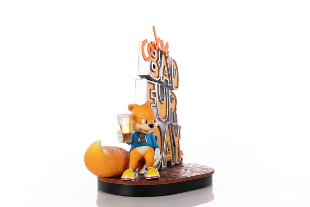First 4 Figures Conker´s Bad Fur Day Game Cover Standard Edition Statue
