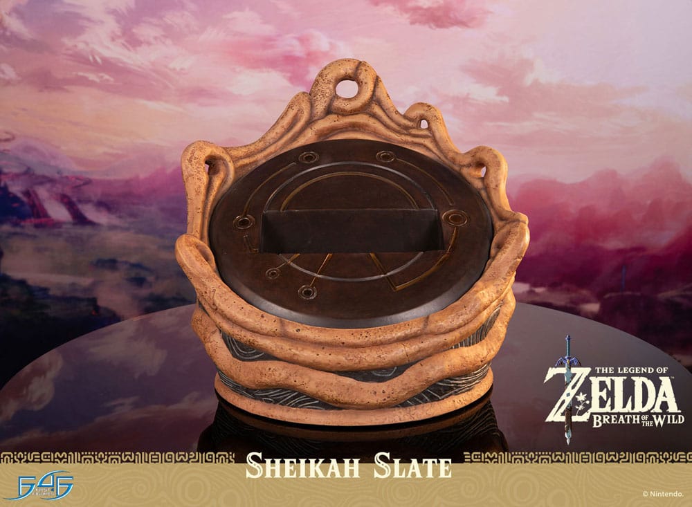 First 4 Figures The Legend of Zelda Breath of the Wild Sheikah Slate Life-Size 1/1 Statue