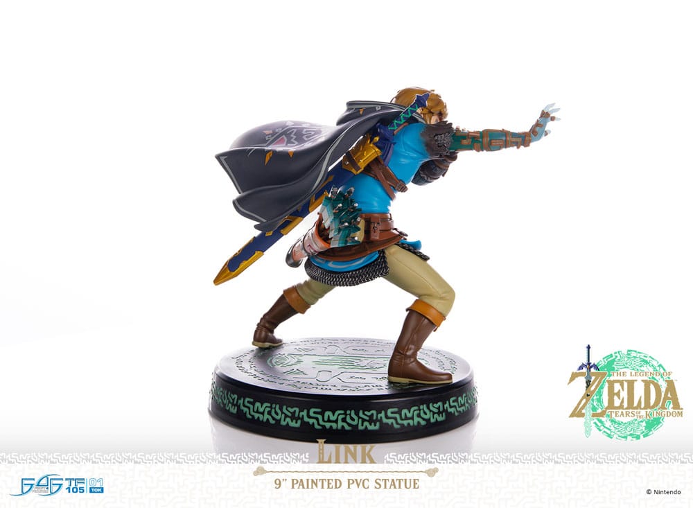 First 4 Figures The Legend of Zelda Tears of the Kingdom Link Statue