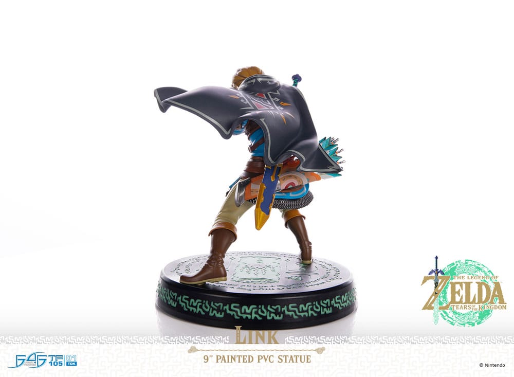 First 4 Figures The Legend of Zelda Tears of the Kingdom Link Statue