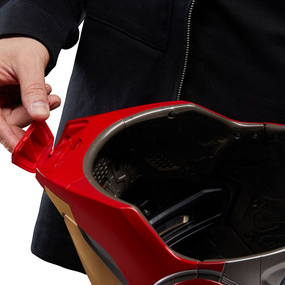 Hasbro Avengers Endgame Iron Man Mark LXXXV Helm