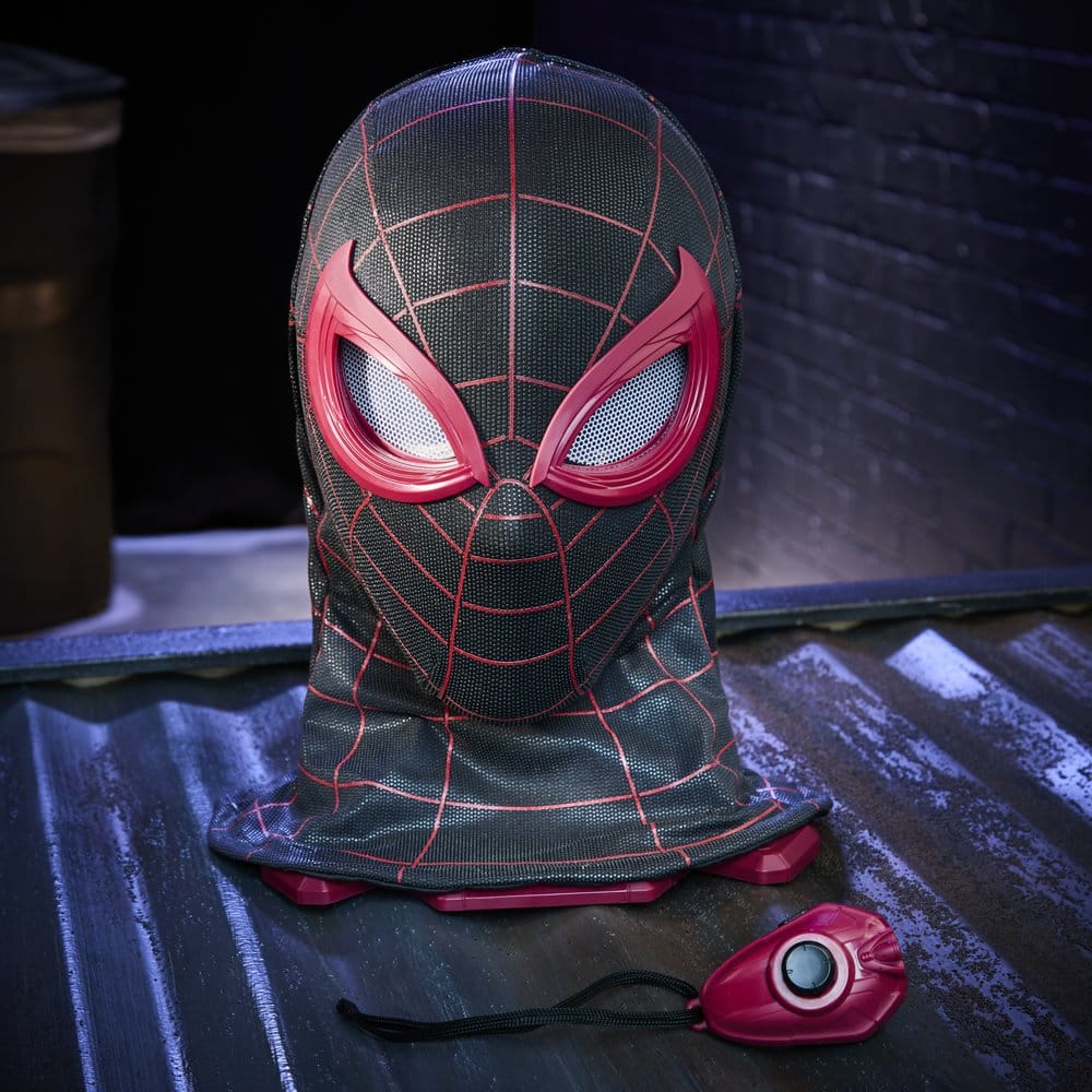 Hasbro Spider-Man Miles Morales Marvel Legends Elektronische Maske mit Fernbedienung