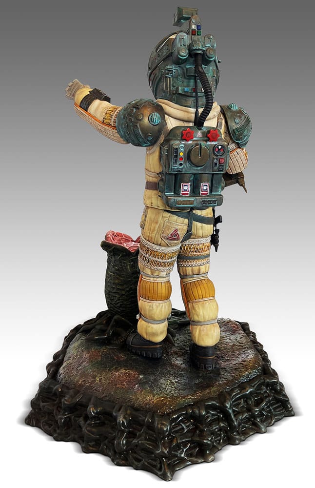 Hollywood Collectibles Group Alien Officer Kane 1/4 Statue