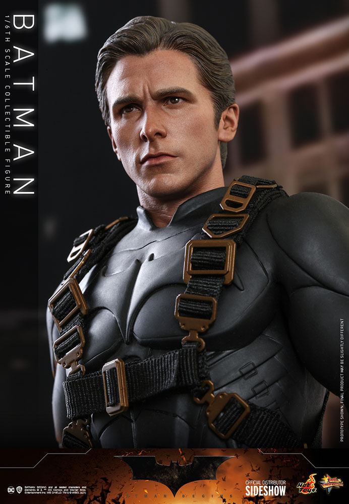 Hot Toys Batman Begins Batman 1/6 Actionfigur