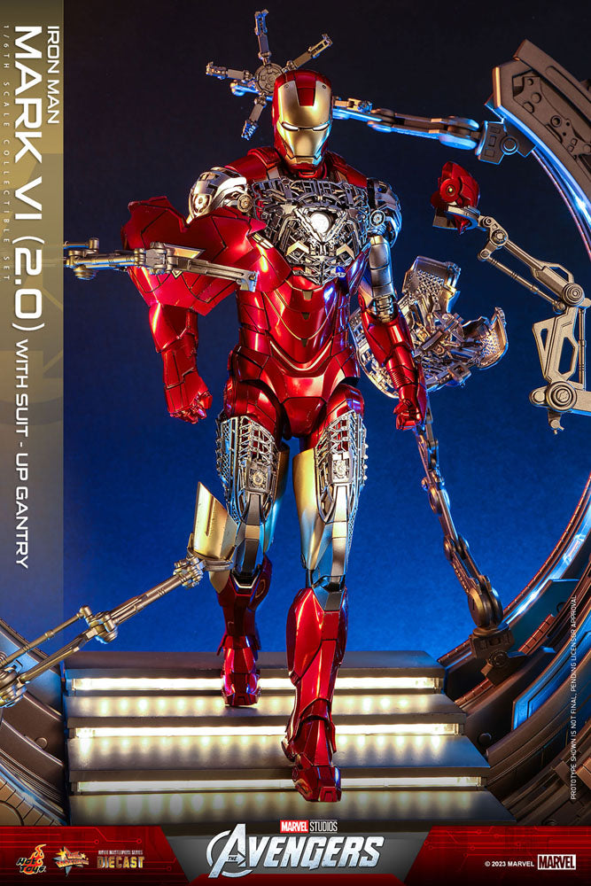 Hot Toys Marvel’s The Avengers Iron Man Mark VI (2.0) mit Suit-Up Gantry Diecast 1/6 Actionfigur