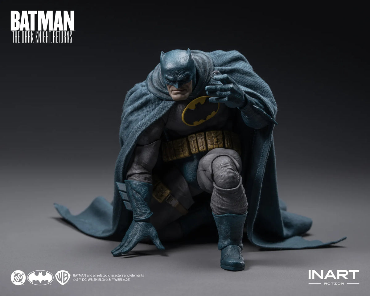 INART Batman The Dark Knight Returns Blue Suit 1/12 Actionfigur