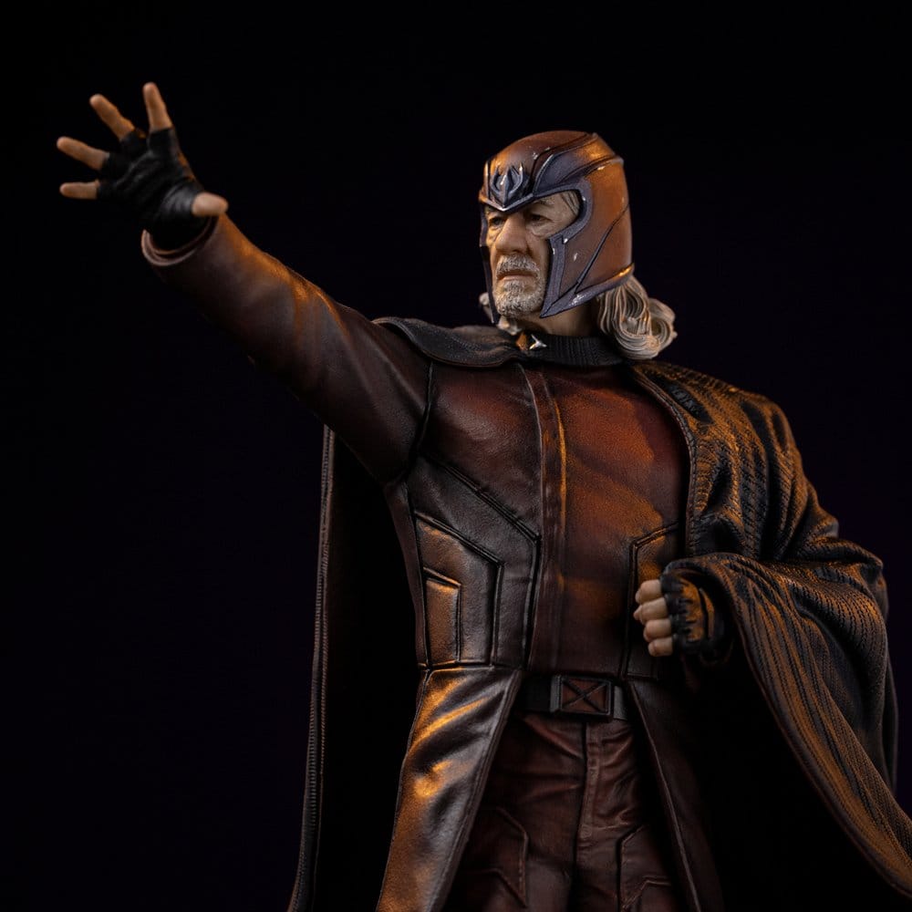 Iron Studios Avengers Doomsday Magneto Art Scale 1/10 Statue