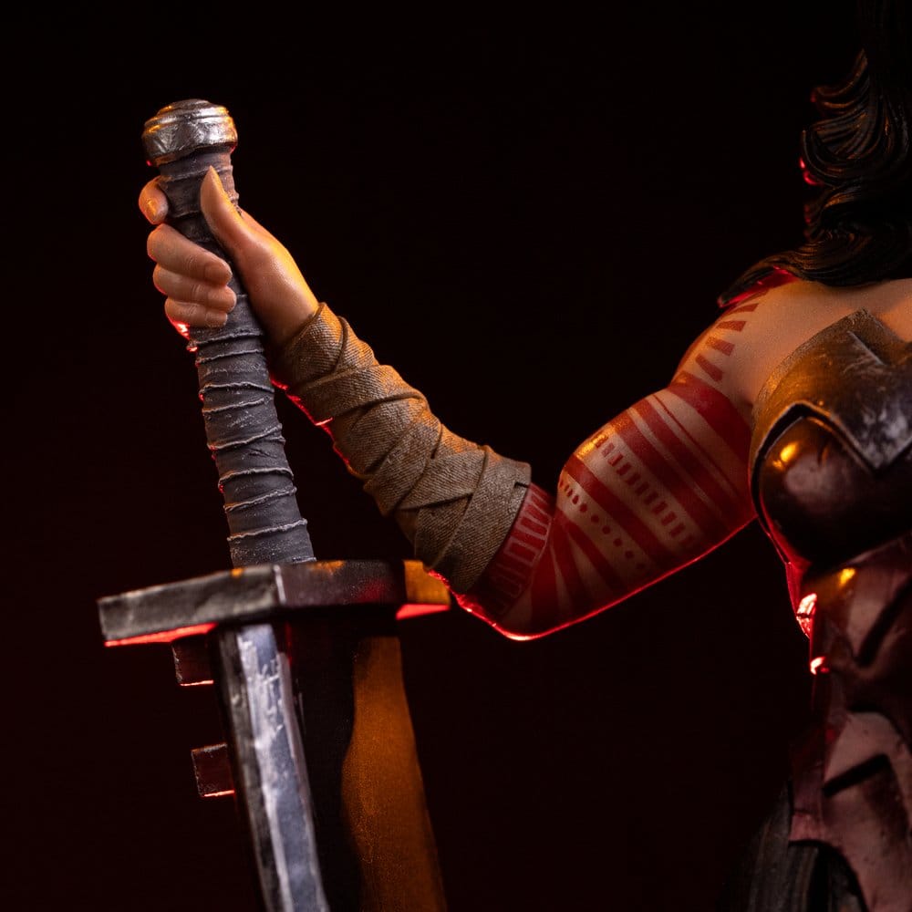 Iron Studios DC Comics Absolute Wonder Woman 1/10 Art Scale Statue