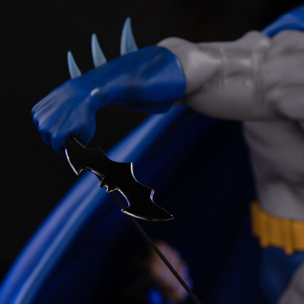 Iron Studios DC Comics Batman vs Bane 1/10 Diorama Statue