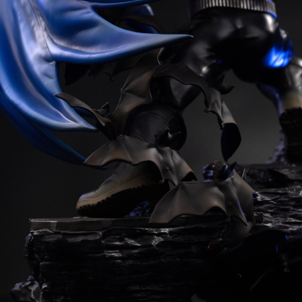 Iron Studios DC Comics Batman vs Bane 1/10 Diorama Statue
