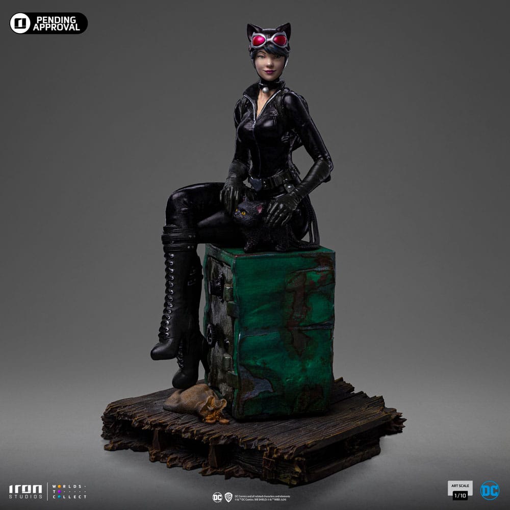 Iron Studios DC Comics Catwoman (Gotham City Sirens) Art Scale 1/10 Statue