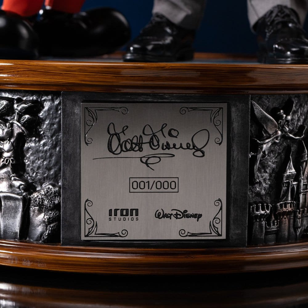 Iron Studios Disney Classics Walt Disney & Mickey Mouse Legacy 1/4 Replica Statue
