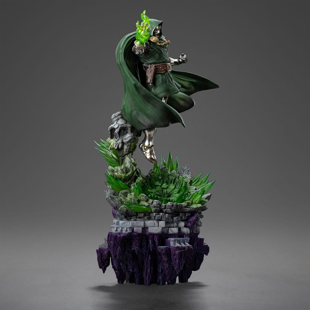 Iron Studios Marvel Legends Doctor Doom The Infinity Gauntlet Deluxe Edition 1/10 Statue