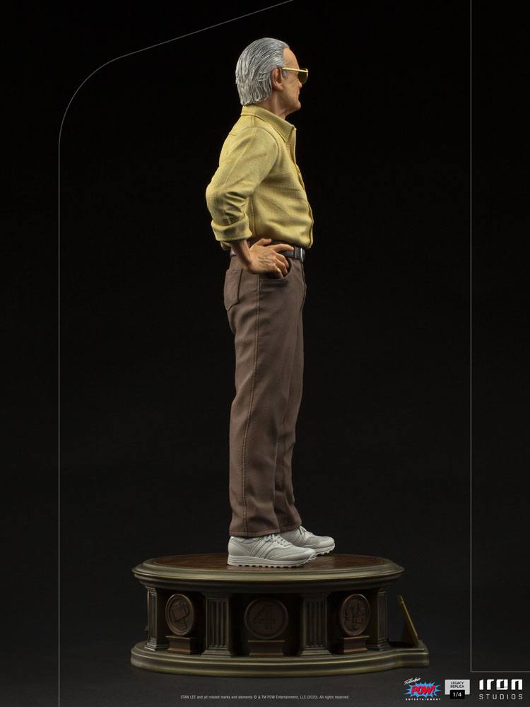 Iron Studios Stan Lee Legacy Replica 1/4 Statue