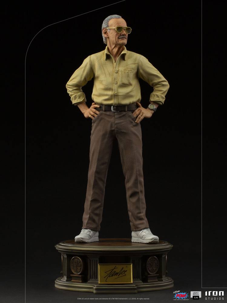 Iron Studios Stan Lee Legacy Replica 1/4 Statue