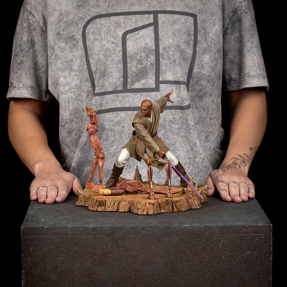 Iron Studios Star Wars Mace Windu 1/10 Art Scale Statue