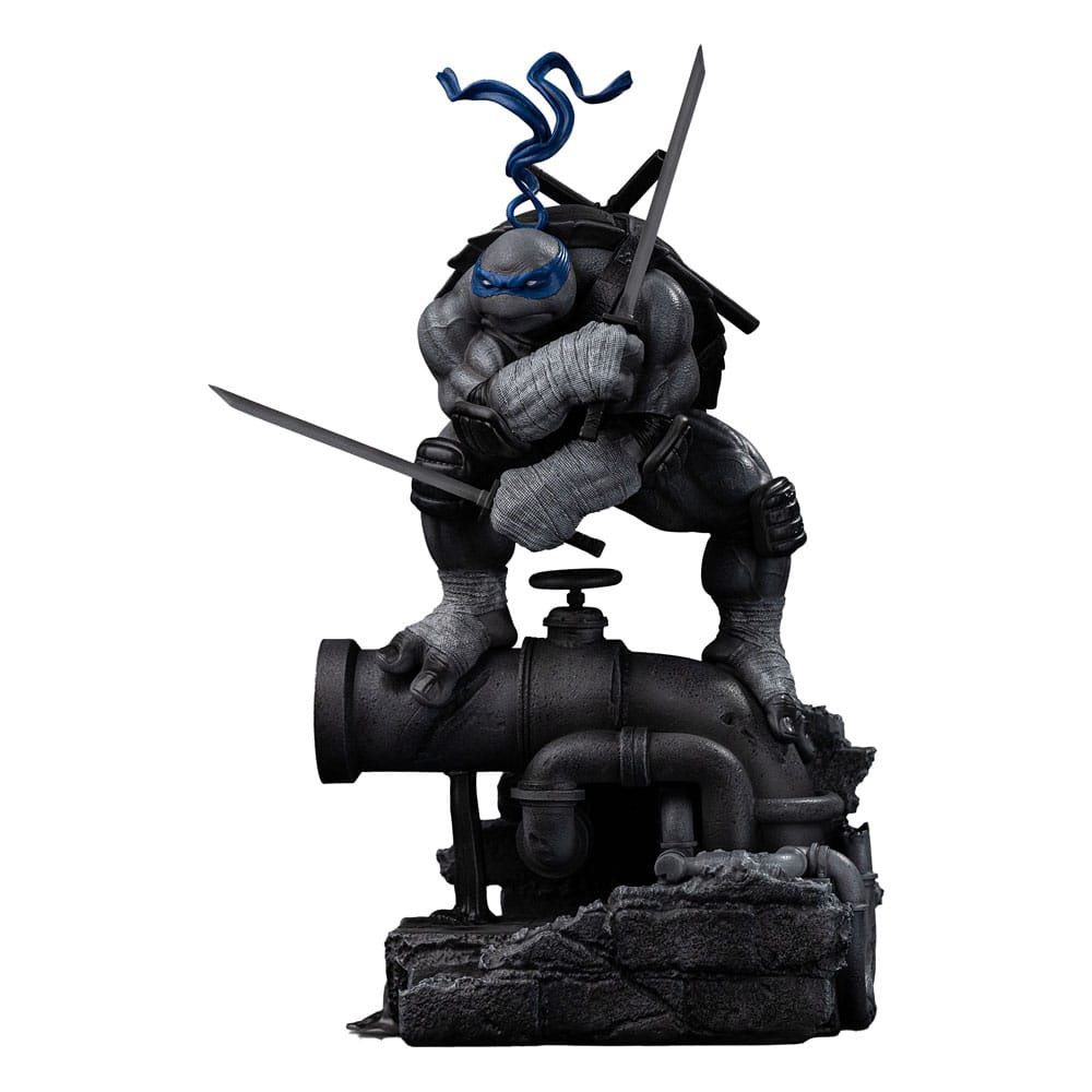 Iron Studios Teenage Mutant Ninja Turtles Leonardo Black and White Exclusive 1/10 Statue