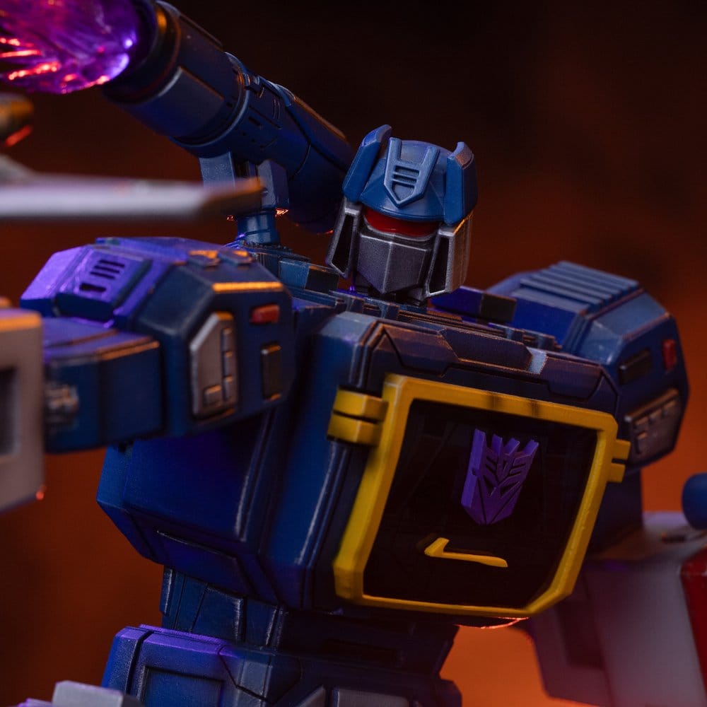 Iron Studios Transformers Demi Scale Soundwave Demi Scale 1/20 Statue