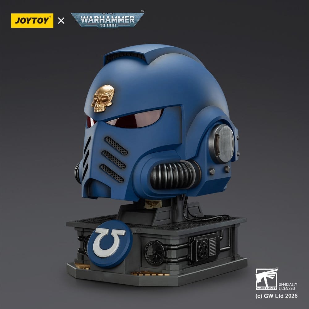 Joy Toy (CN) Warhammer 40,000 Captain MkX Helmet & Display Stand Ultramarines