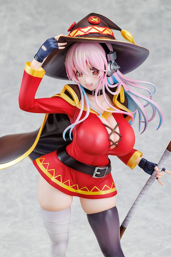 Kadokawa Konosuba Super Sonico x Megumin Collaboration Ver. 1/7 Statue