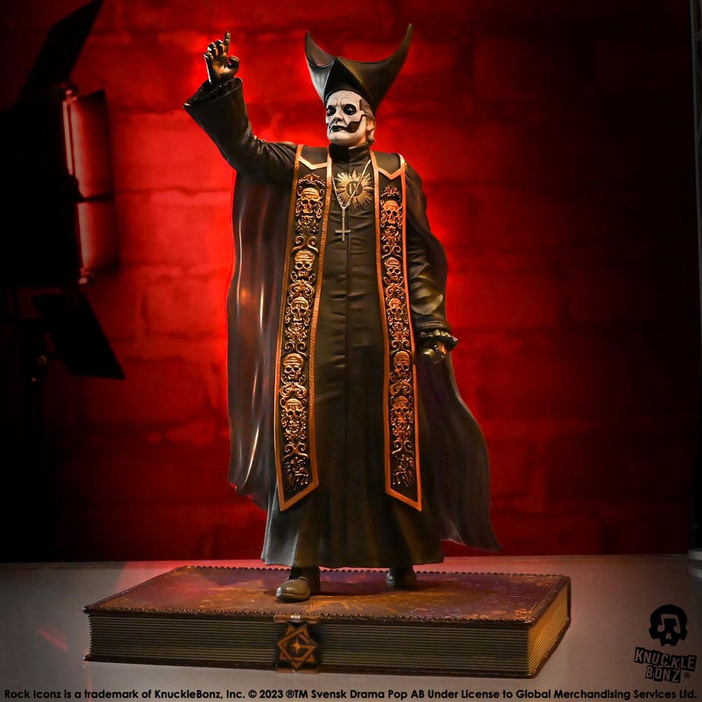 Knucklebonz Ghost Papa Emeritus IV (Black Robes) Rock Iconz 1/9 Statue