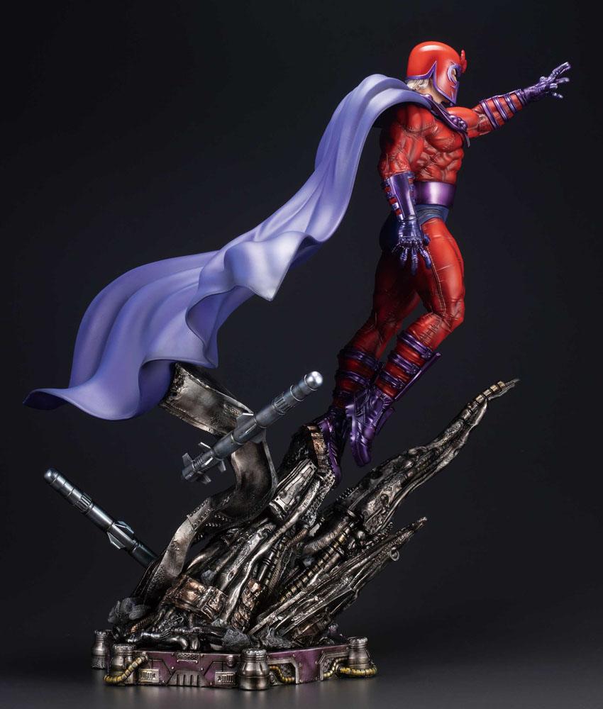 Kotobukiya Marvel Magneto 48 cm Fine Art 1/6 Statue - Beschädigte Verpackung