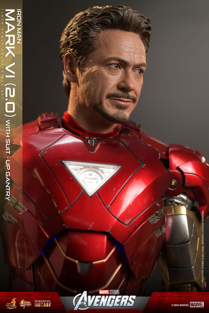 Marvel’s The Avengers Movie Masterpiece Diecast Actionfigur 1/6 Iron Man Mark VI (2.0) mit Suit-Up Gantry 32 cm Hot Toys