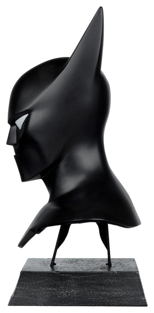 McFarlane Toys DC Direct Batman Cowl 1/3 Prop Replik