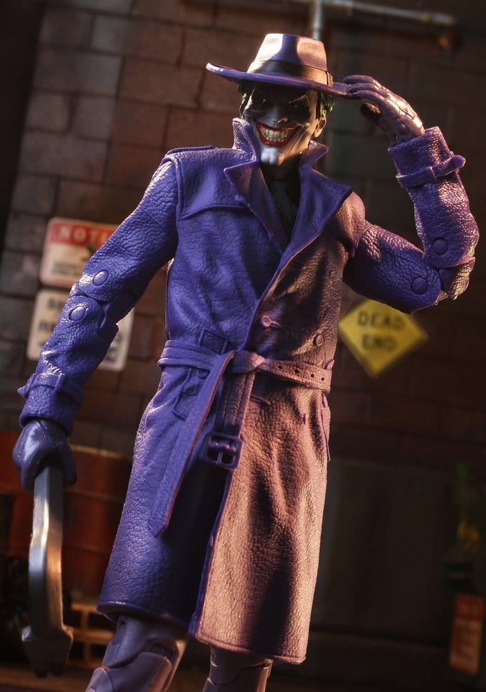 McFarlane Toys DC Multiverse Batman Three Jokers The Joker The Comedian McFarlane Vault Collection Actionfigur
