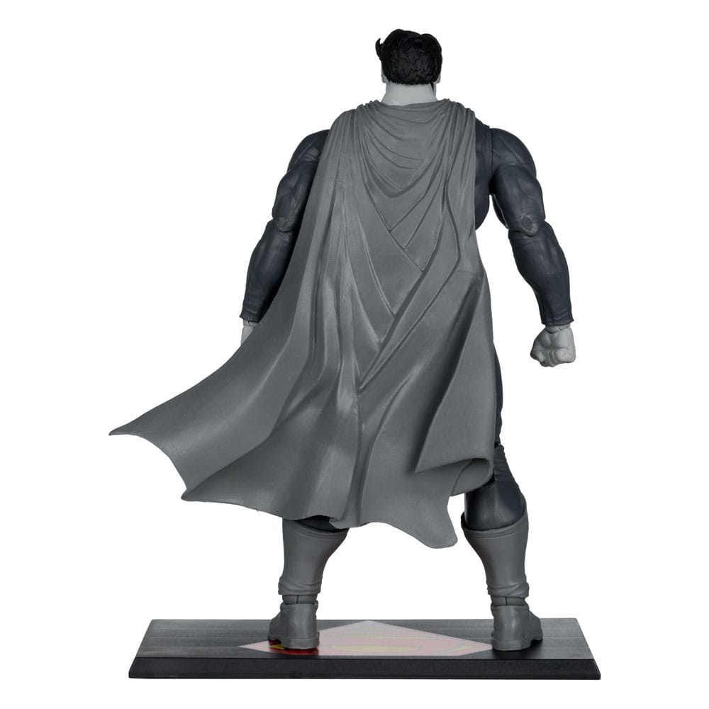 McFarlane Toys DC Multiverse Superman The Dark Knight Returns Black & White Accent Gold Label Actionfigur