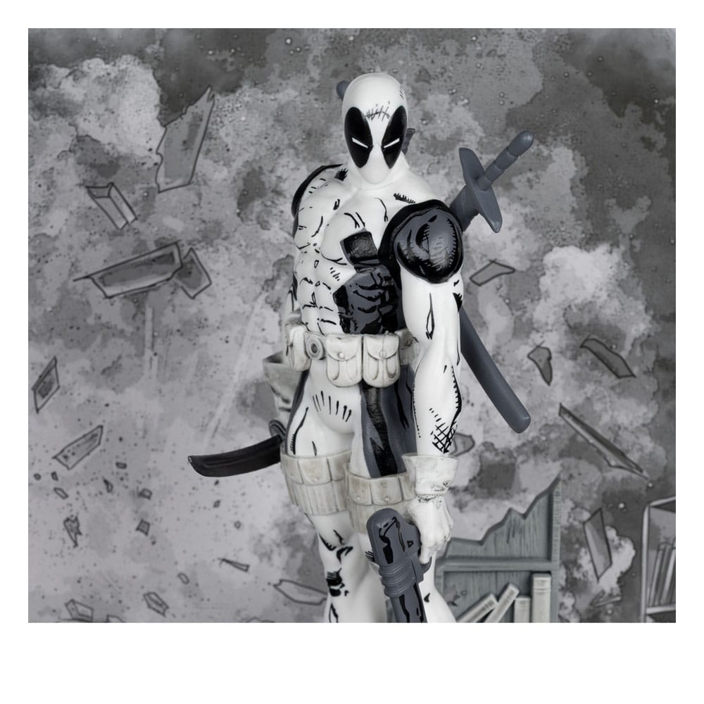 McFarlane Toys Marvel Collection Deadpool The New Mutants Gold Label 1/10 Statue