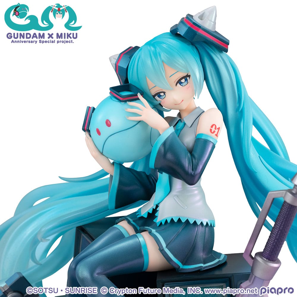 Megahouse Mobile Suit Gundam Lucrea Hatsune Miku x OO Gundam 45th Anniversary Statue