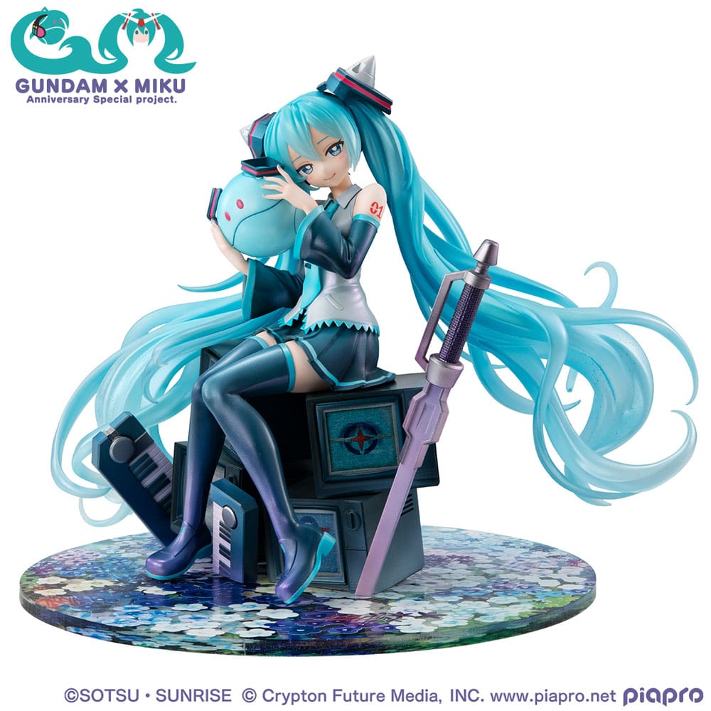 Megahouse Mobile Suit Gundam Lucrea Hatsune Miku x OO Gundam 45th Anniversary Statue