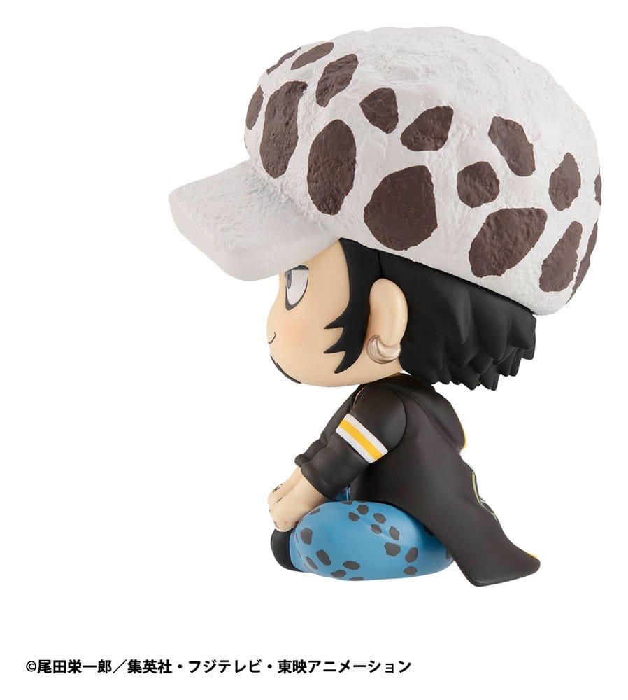 Megahouse One Piece Look Up Trafalgar Law Statue