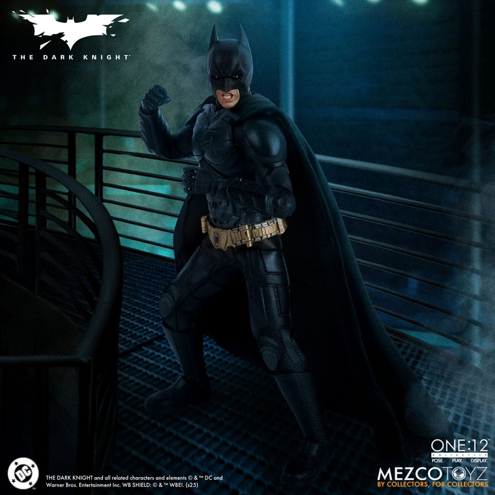 Mezco Toys The Dark Knight Batman 1/12 Actionfigur