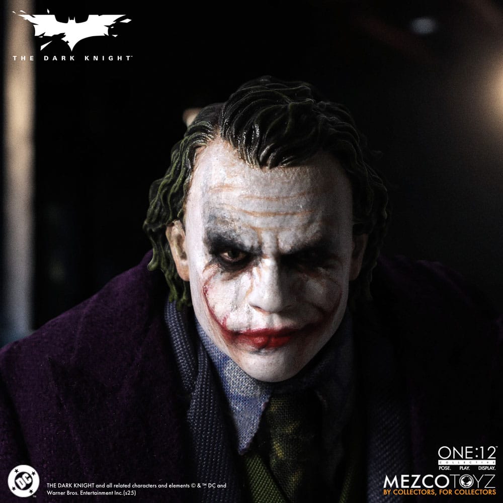 Mezco Toys The Dark Knight Joker 1/12 Actionfigur
