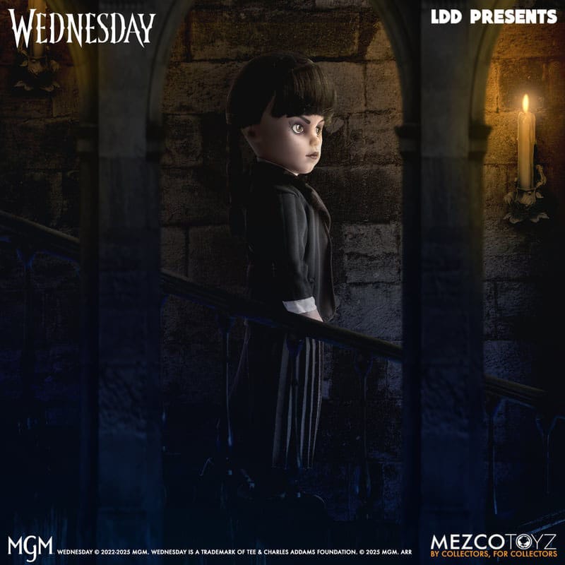 Mezco Toys Wednesday Nevermore Academy Uniform LDD Presents Puppe