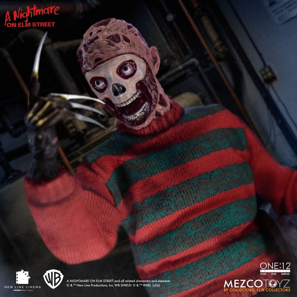 Mezco Toyz Nightmare On Elm Street Freddy Krueger 1/12 Actionfigur