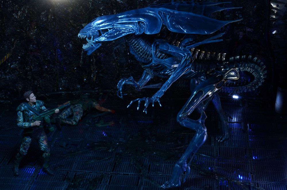 NECA Aliens Xenomorph Alien Queen Ultra Deluxe 38 cm Actionfigur